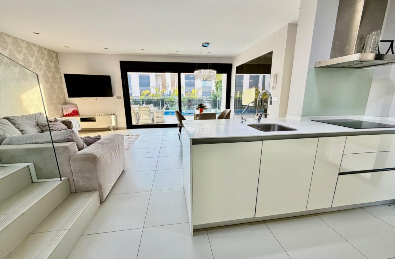 Resale - Villa - Rojales - Cuidad Quesada