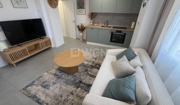 Odsprzedaż - Mieszkanie w bloku - Torrevieja - Zona Los Frutales