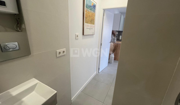 Odsprzedaż - Mieszkanie w bloku - Torrevieja - Zona Los Frutales