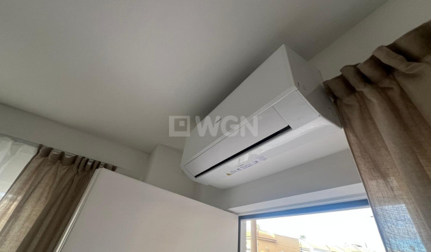 Odsprzedaż - Mieszkanie w bloku - Torrevieja - Zona Los Frutales