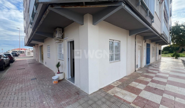 Odsprzedaż - Mieszkanie w bloku - Torrevieja - Zona Los Frutales