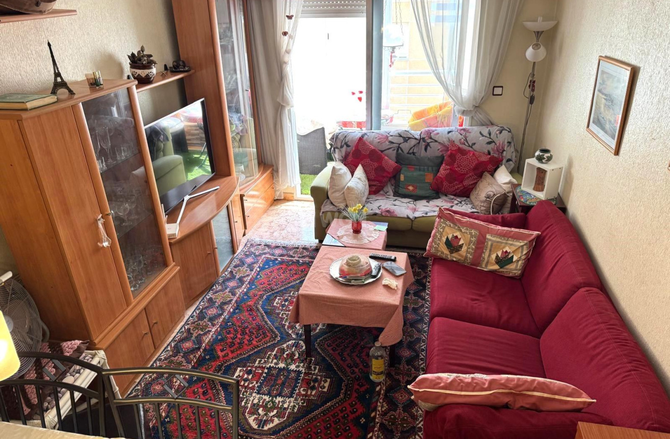 Odsprzedaż - Mieszkanie w bloku - Torrevieja - Playa del Cura