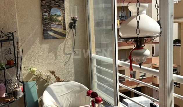 Odsprzedaż - Mieszkanie w bloku - Torrevieja - Playa del Cura