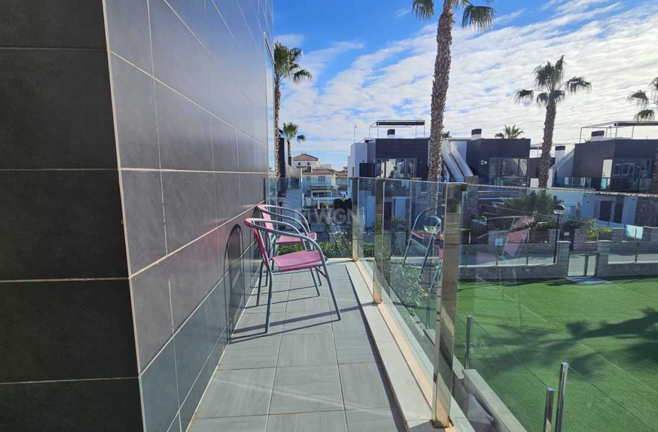 Odsprzedaż - Villa - Cabo Roig - Costa Blanca