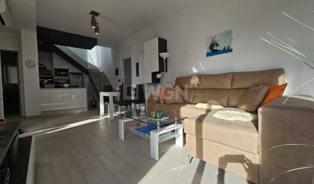 Odsprzedaż - Villa - Cabo Roig - Costa Blanca