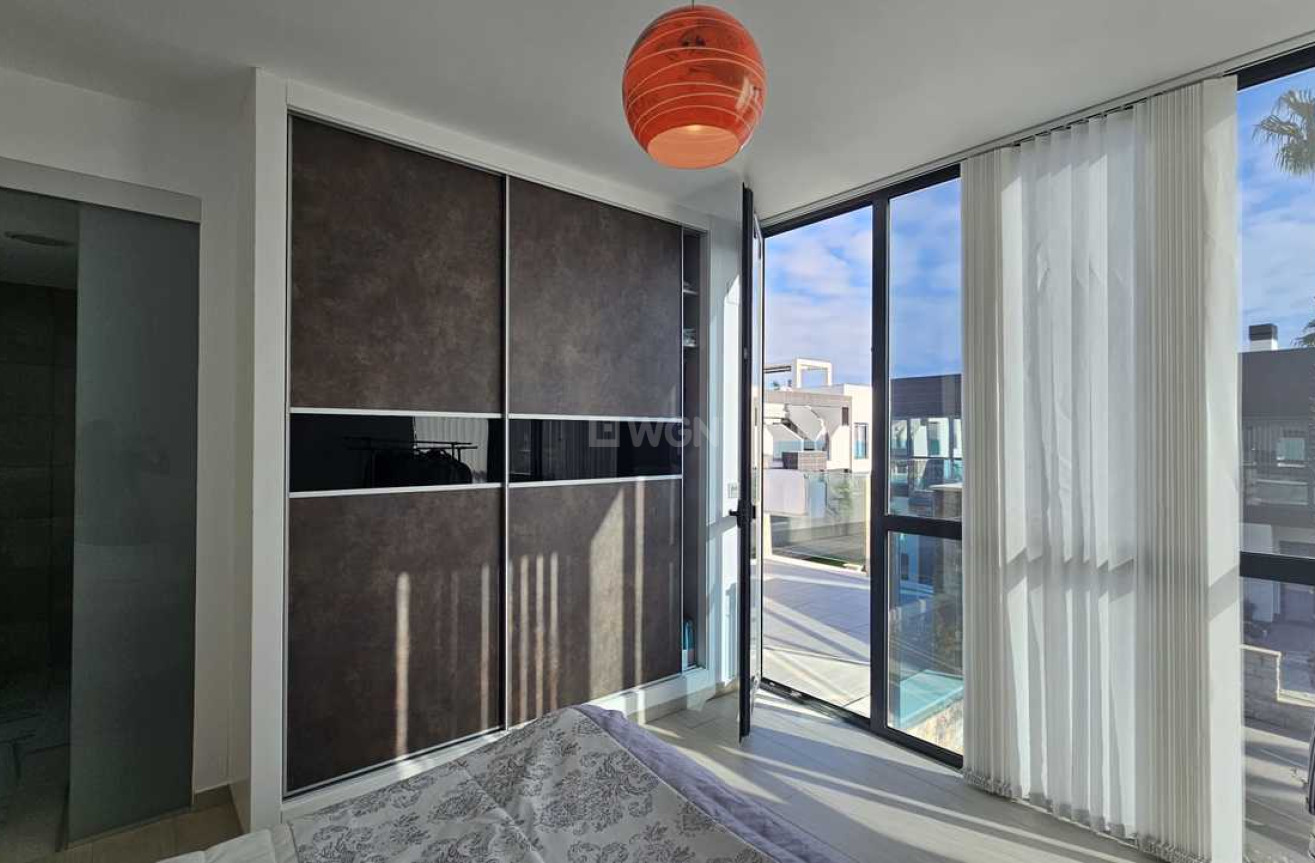 Odsprzedaż - Villa - Cabo Roig - Costa Blanca