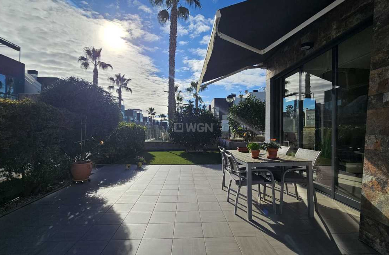 Odsprzedaż - Villa - Cabo Roig - Costa Blanca