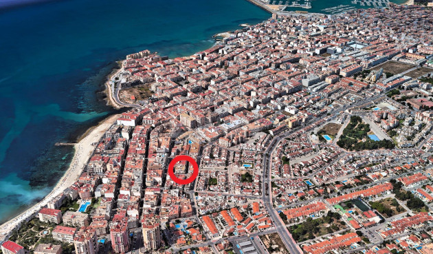 Odsprzedaż - Mieszkanie w bloku - Torrevieja - Playa de los Locos