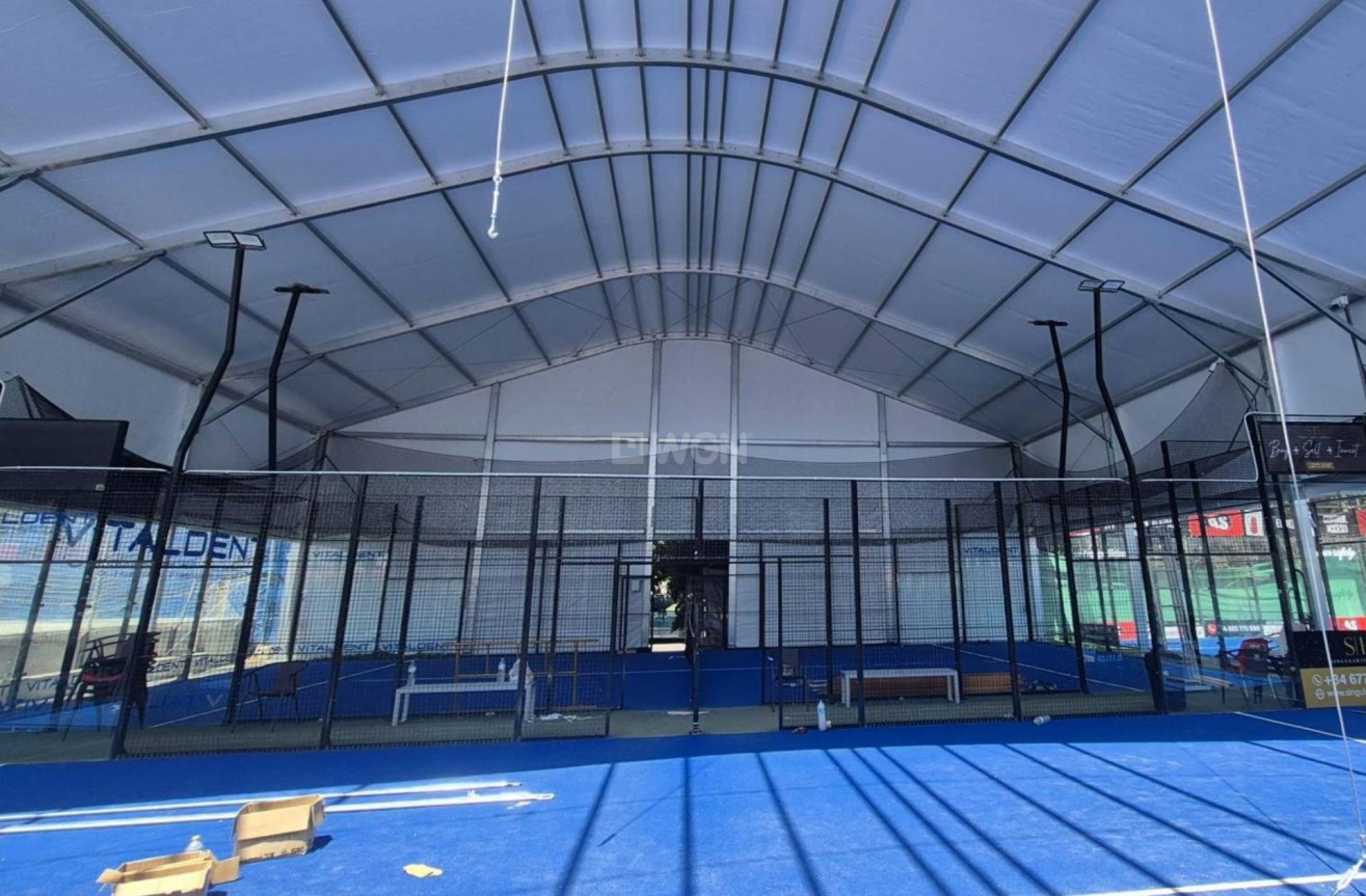 Odsprzedaż - Mieszkanie w bloku - Torrevieja - Playa de los Locos