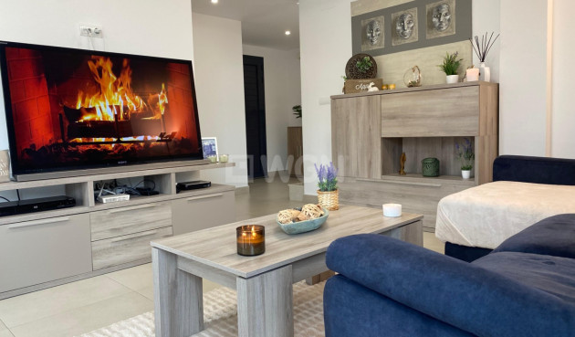 Odsprzedaż - Villa - La Nucía - Costa Blanca