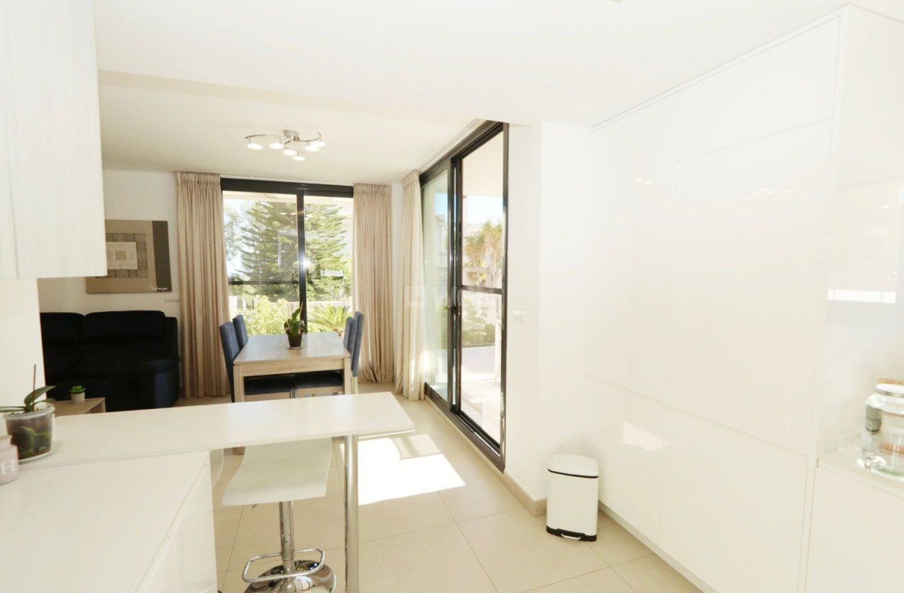 Odsprzedaż - Villa - La Nucía - Costa Blanca