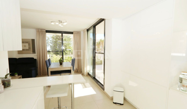 Odsprzedaż - Villa - La Nucía - Costa Blanca