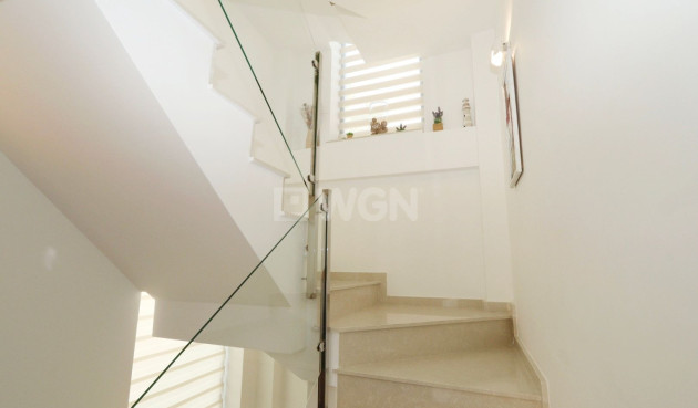 Odsprzedaż - Villa - La Nucía - Costa Blanca