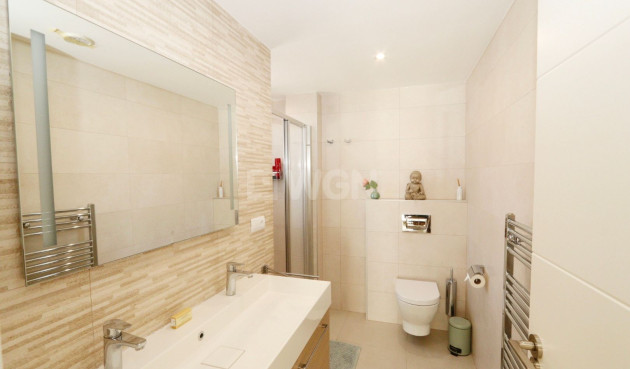 Odsprzedaż - Villa - La Nucía - Costa Blanca