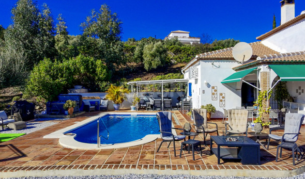 Resale - Villa - La Vinuela - Inland
