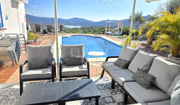 Resale - Villa - La Vinuela - Inland