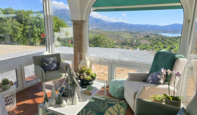 Resale - Villa - La Vinuela - Inland