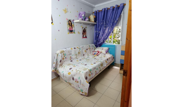 Odsprzedaż - Mieszkanie w bloku - Torrevieja - Cabo Cervera