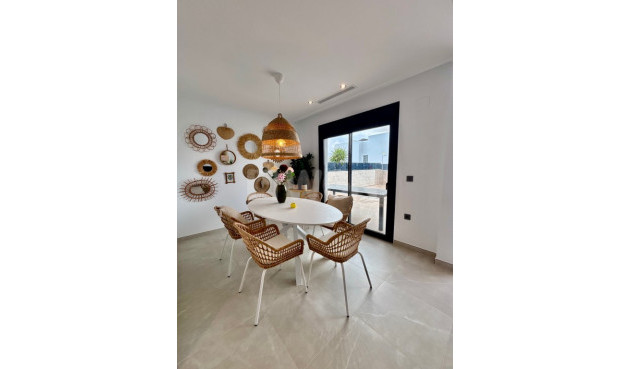 Odsprzedaż - Villa - Benijofar - Costa Blanca