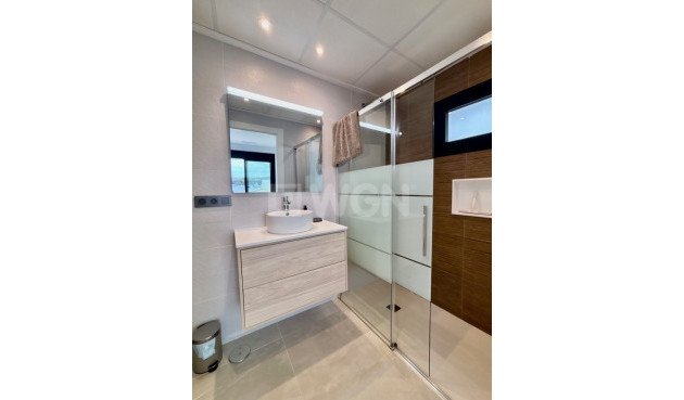 Odsprzedaż - Villa - Benijofar - Costa Blanca