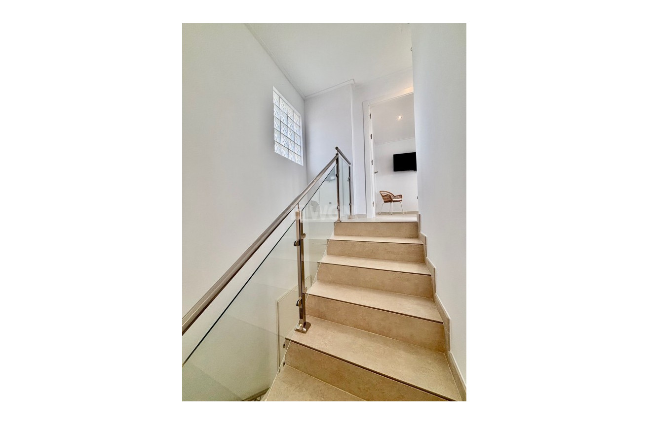 Odsprzedaż - Villa - Benijofar - Costa Blanca