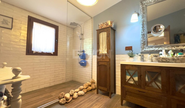 Odsprzedaż - Villa - Torrevieja - Torreblanca