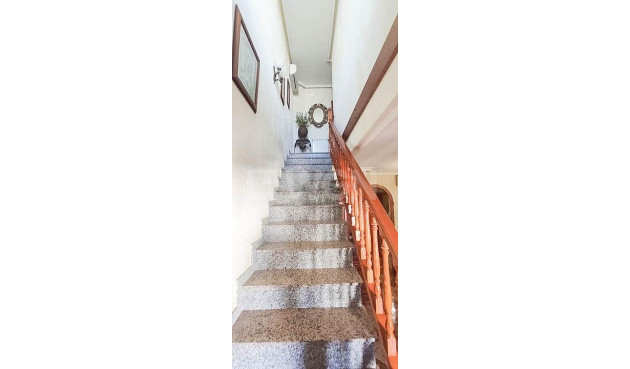 Odsprzedaż - Kamienica - Torrevieja - Los Altos