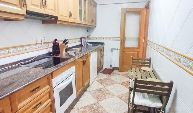 Odsprzedaż - Kamienica - Torrevieja - Los Altos