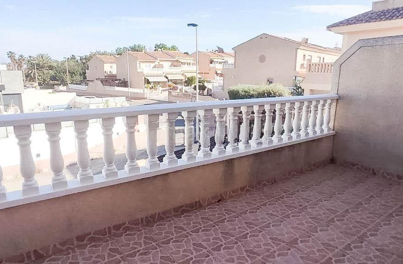 Odsprzedaż - Kamienica - Torrevieja - Los Altos