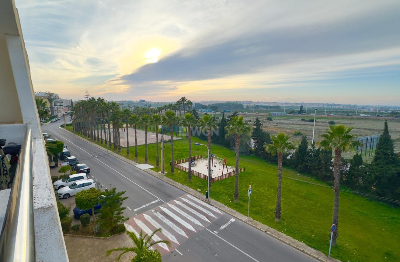 Reventa - Apartamento / piso - Torrevieja - La Veleta