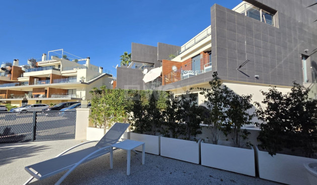 Odsprzedaż - Villa - Orihuela Costa - Villamartín