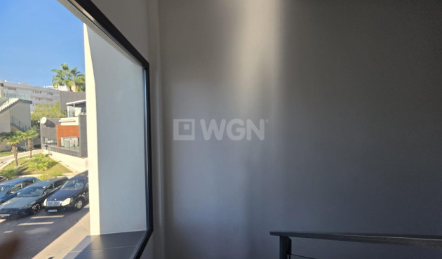 Odsprzedaż - Villa - Orihuela Costa - Villamartín