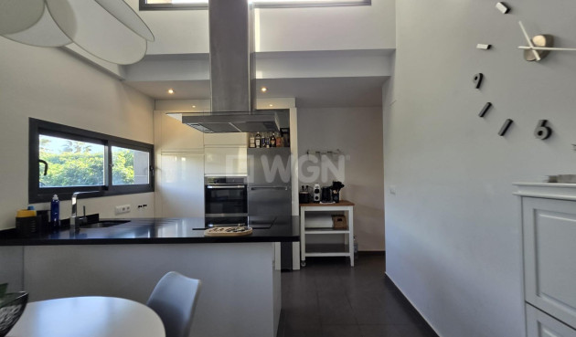 Odsprzedaż - Villa - Orihuela Costa - Villamartín