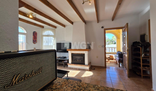 Odsprzedaż - Villa - Orihuela Costa - Villamartín-las Filipinas