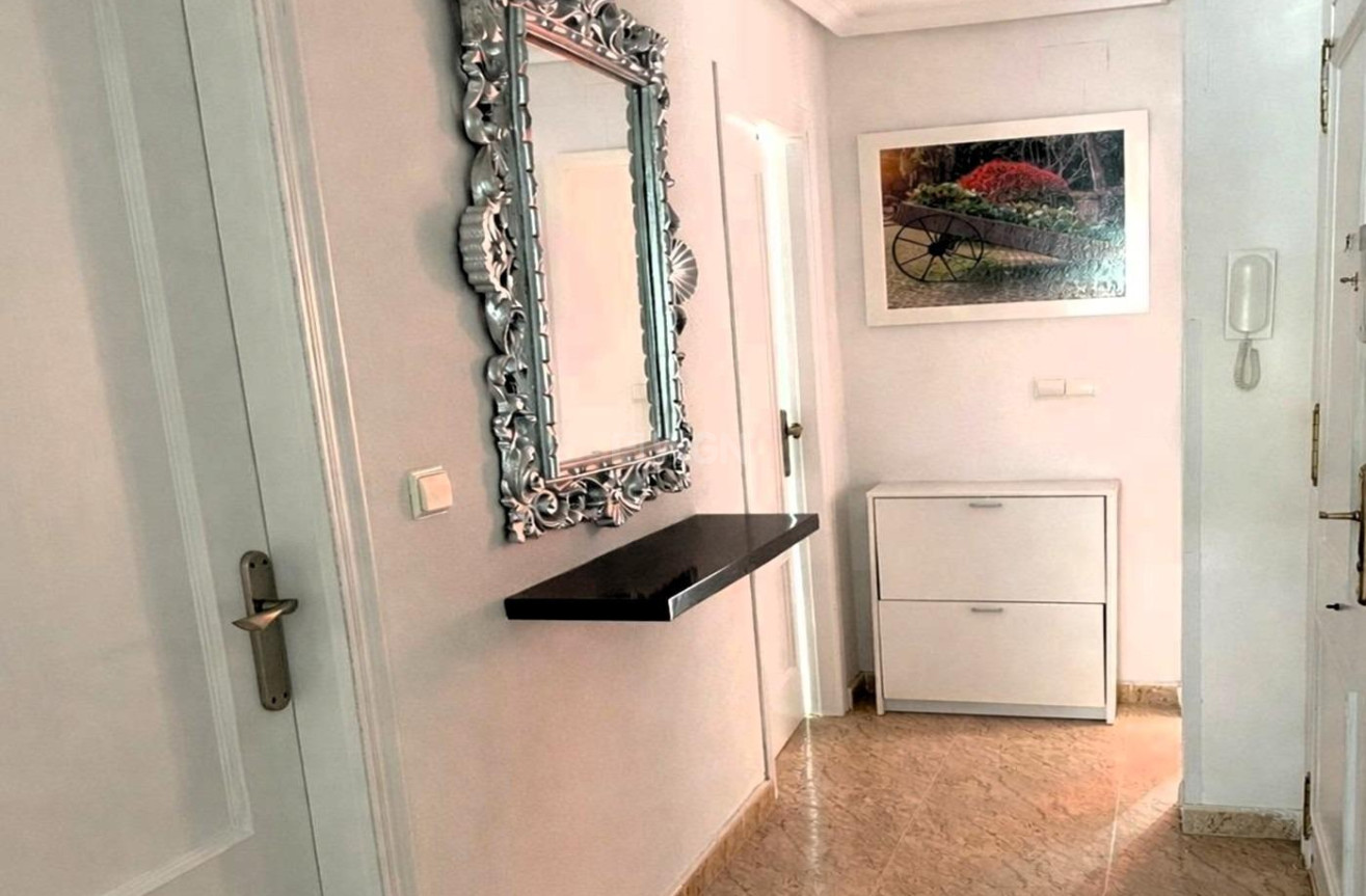 Odsprzedaż - Daszek - Torrevieja - Playa del Cura