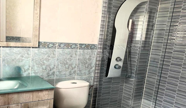 Odsprzedaż - Daszek - Torrevieja - Playa del Cura