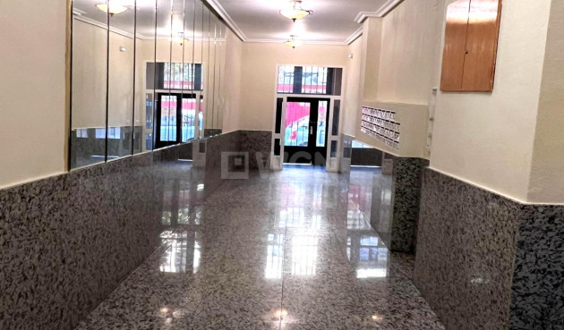 Odsprzedaż - Daszek - Torrevieja - Playa del Cura