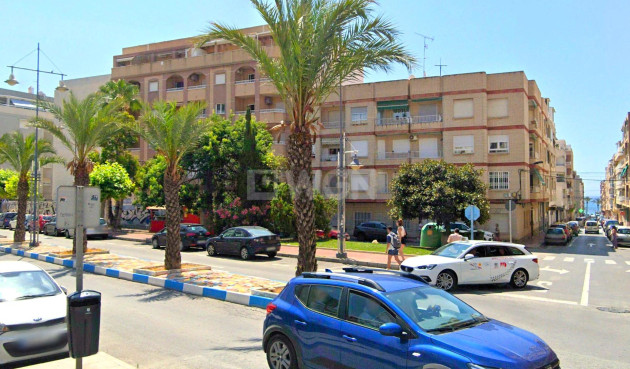 Odsprzedaż - Daszek - Torrevieja - Playa del Cura