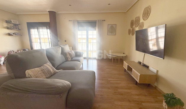 Odsprzedaż - Kamienica - Avileses