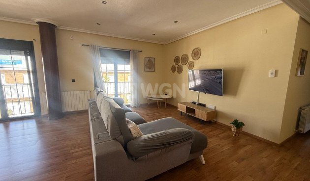 Odsprzedaż - Kamienica - Avileses