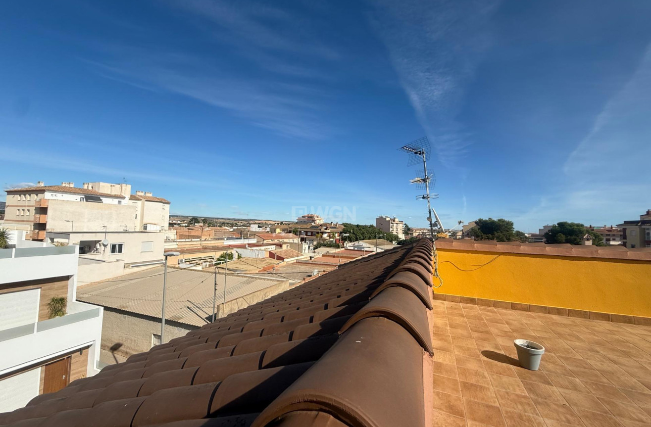 Odsprzedaż - Kamienica - Avileses