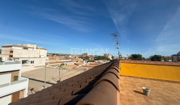 Odsprzedaż - Kamienica - Avileses