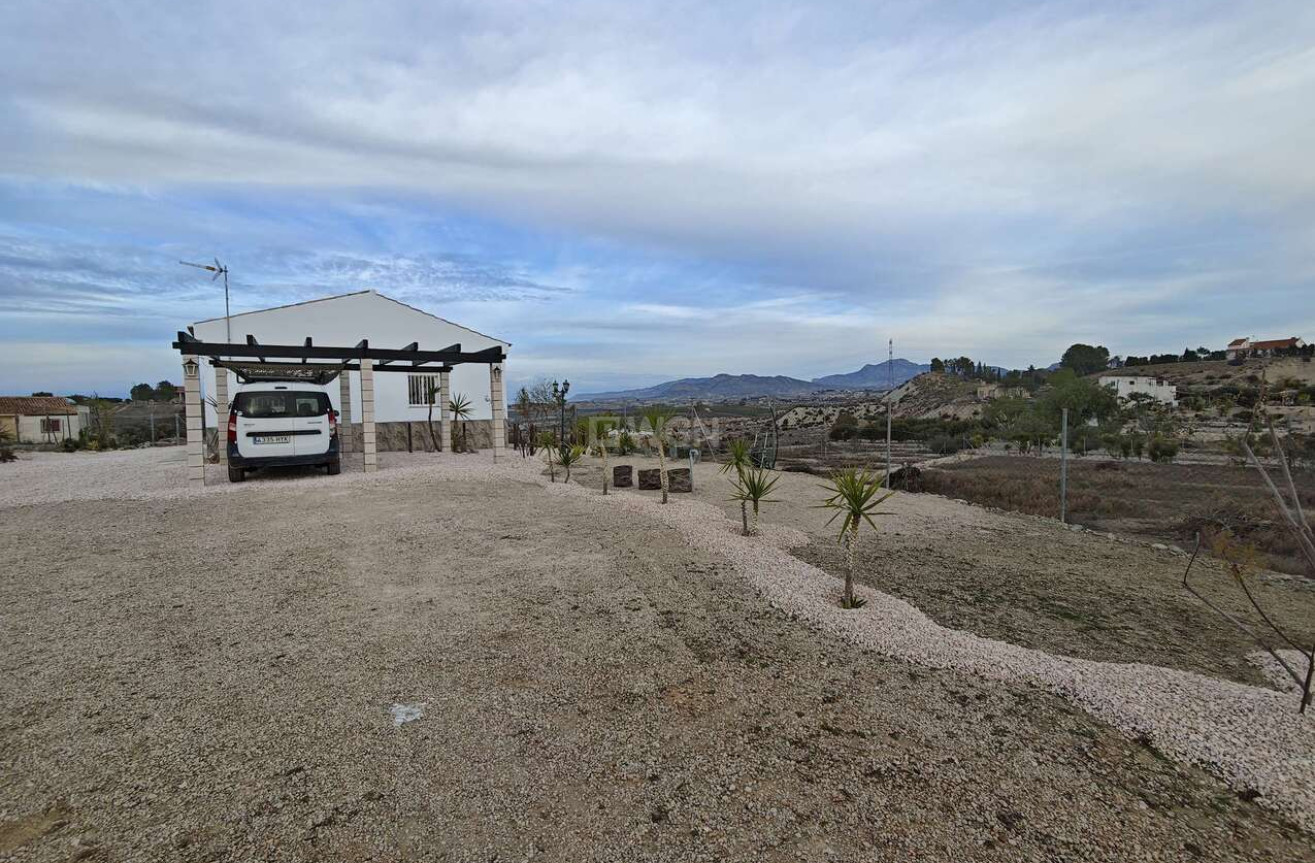 Reventa - Villa - Fortuna - Inland