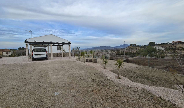 Reventa - Villa - Fortuna - Inland