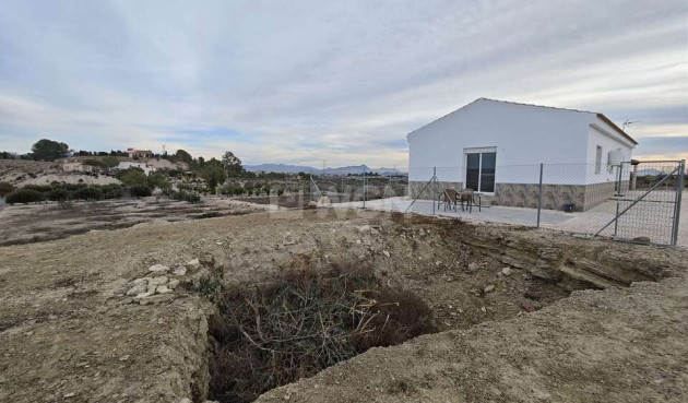 Reventa - Villa - Fortuna - Inland