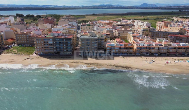 Odsprzedaż - Mieszkanie w bloku - Torrevieja - La Mata