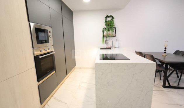 Odsprzedaż - Mieszkanie w bloku - Orihuela Costa - Costa Blanca