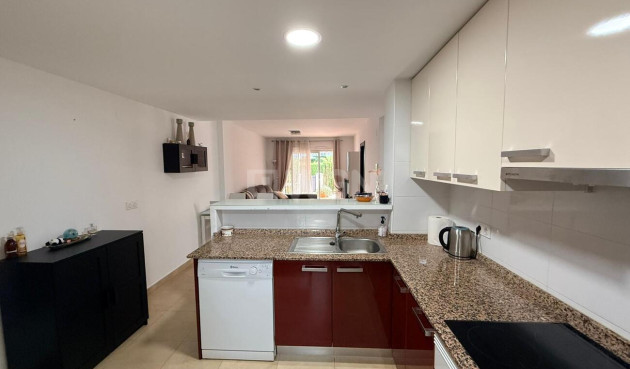 Odsprzedaż - Mieszkanie w bloku - Orihuela Costa - Villamartín