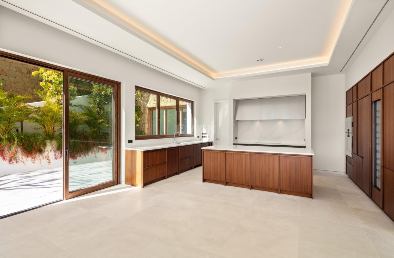 Neue Gebäude - Villa - Casares - Pedregales