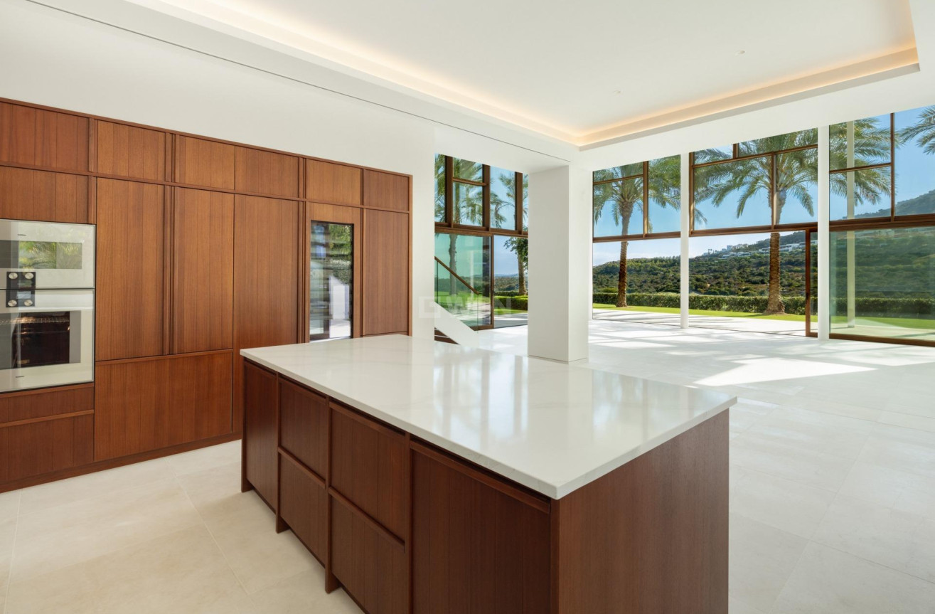 Neue Gebäude - Villa - Casares - Pedregales